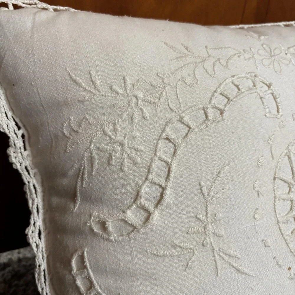 Vtg Ivory Embroidered Crochet Throw Pillow 15